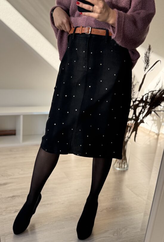 SVĀRKI AR AKMENTIŅIEM 42-50