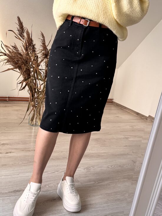 SVĀRKI AR AKMENTIŅIEM 42-50