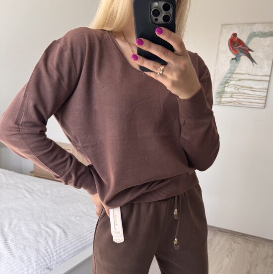 Ikdienas plānie džemperi